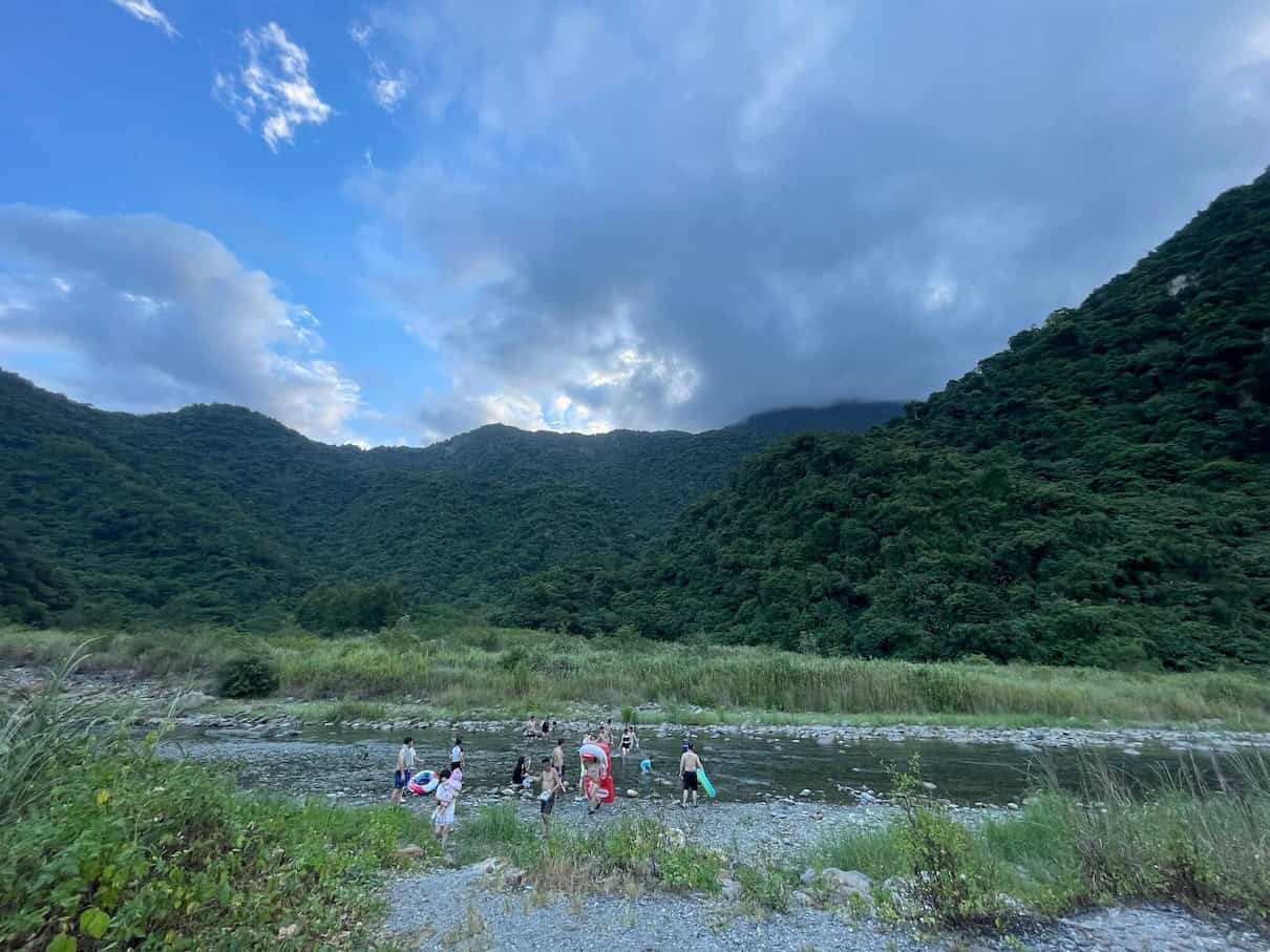 宜蘭親子露營區推薦：那山那谷後方南澳南溪