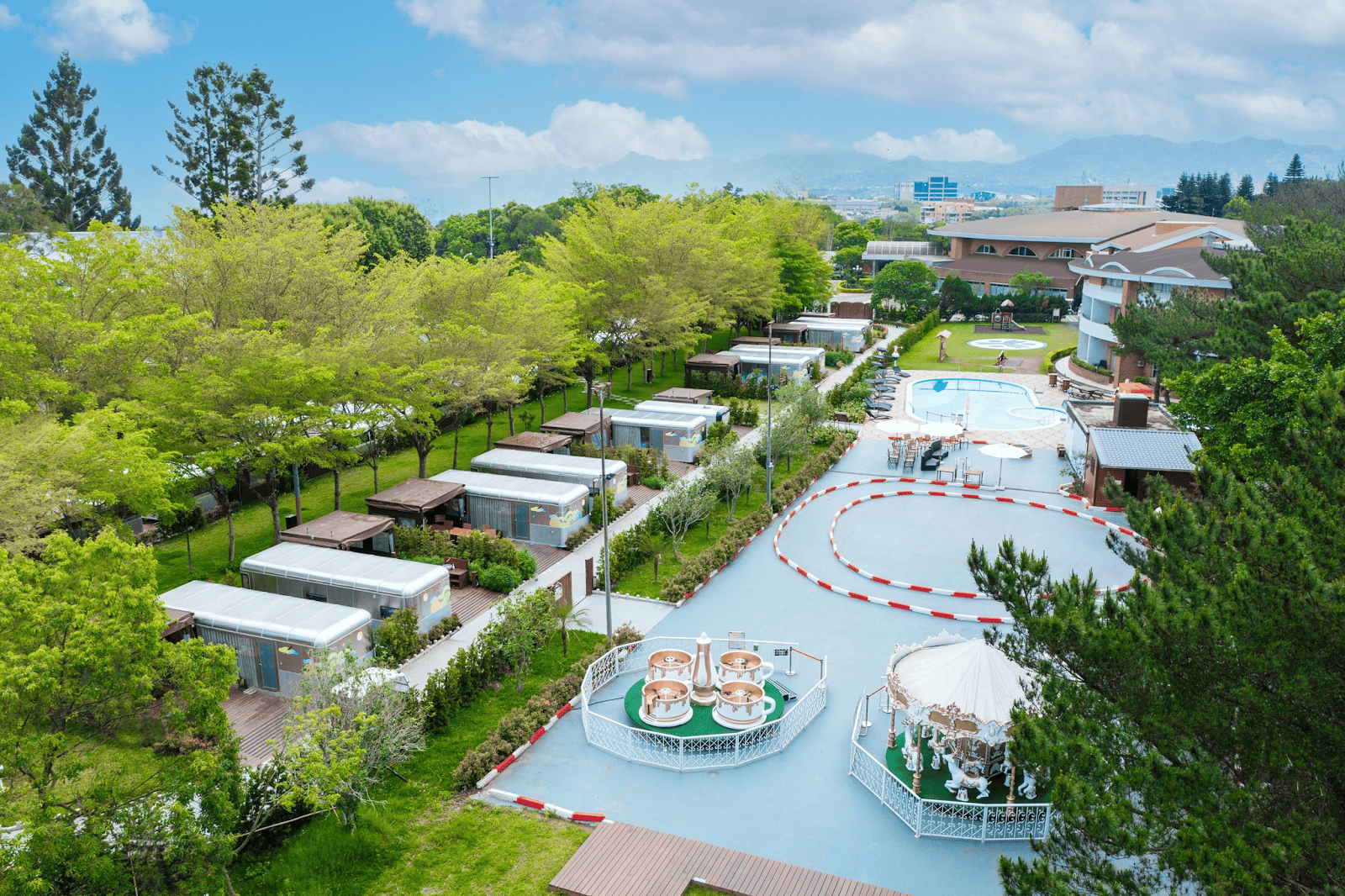 【北部露營區推薦】台北、桃園、新竹、基隆,精選 11 個有特色又優質的露營區推薦 10 露營車、戶外賽車場與旋轉木馬
